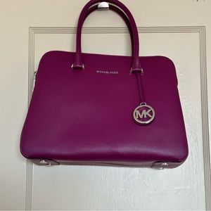 NWT Michael Kors HOUSTON DOUBLE ZIP CROSSGRAIN LEATHER SATCHEL in Garnet